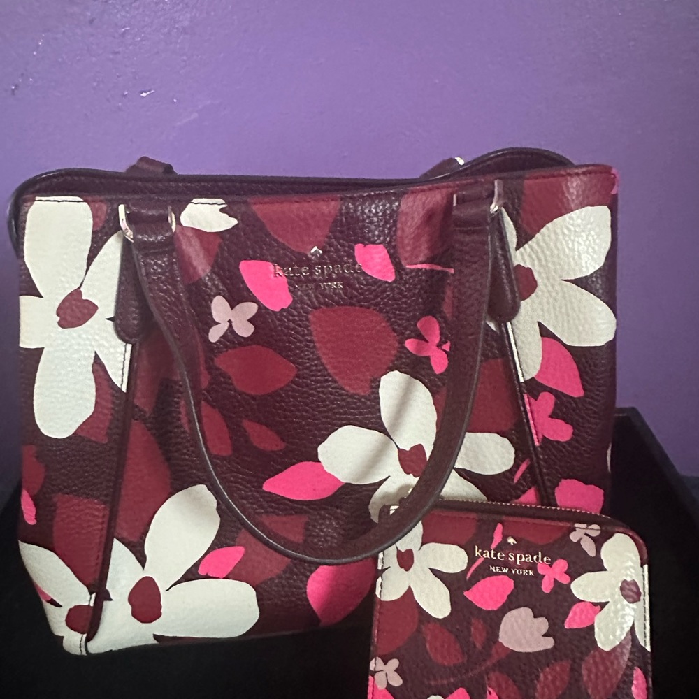 Kate Spade Red and White Floral Tote Bag and wallet set